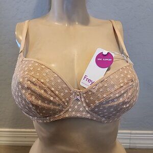 NWT Freya Bra 32D Nude Underwire Unlined